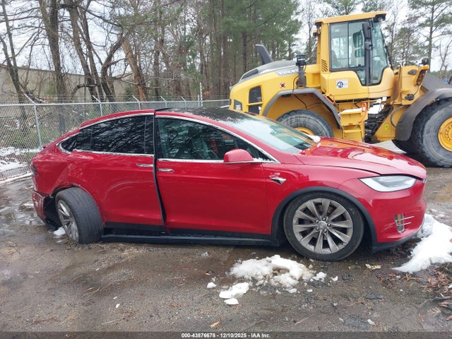 5YJXCBE26HF043749 Tesla Model X 100d/75d/90d