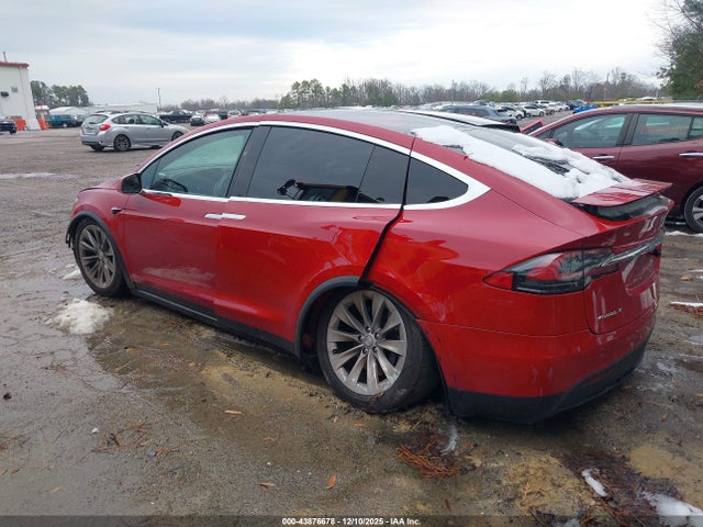 2017 TESLA MODEL X 5YJXCBE26HF043749 Photo 2