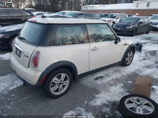 2006 MINI COOPER WMWRC33586TJ73986 Photo 3