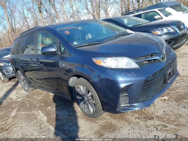2019 TOYOTA SIENNA 5TDJZ3DC4KS215381