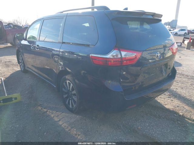 2019 TOYOTA SIENNA 5TDJZ3DC4KS215381 Photo 2
