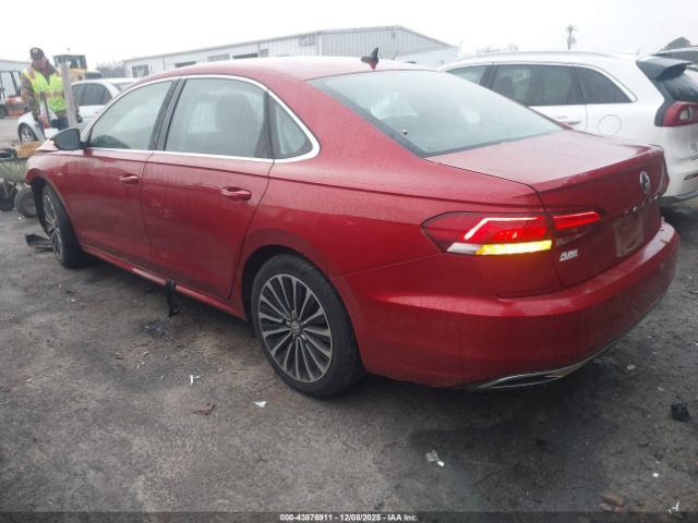 2022 VOLKSWAGEN PASSAT 1VWBA7A32NC010247 Photo 2