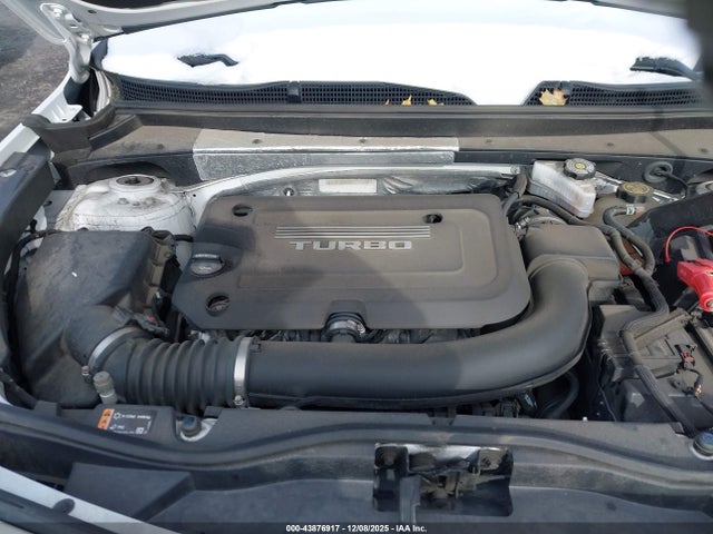 2019 CADILLAC XT4 1GYFZDR42KF215872 Photo 9