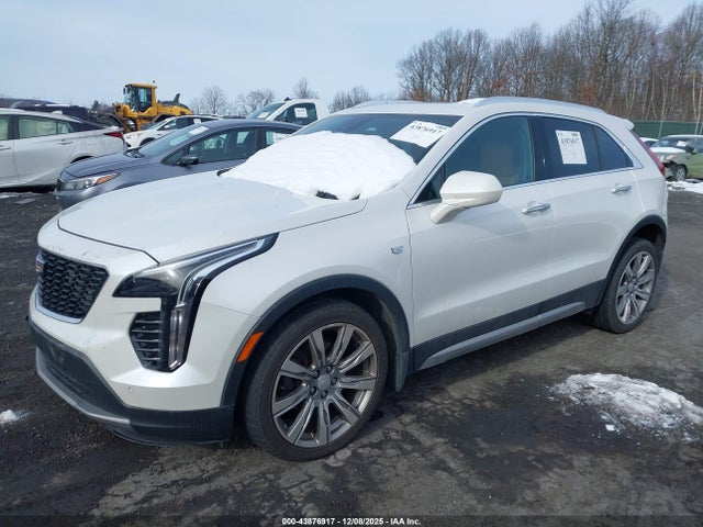 2019 CADILLAC XT4 1GYFZDR42KF215872 Photo 1
