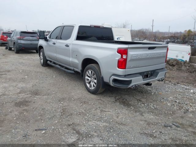 2021 CHEVROLET SILVERADO 1500 1GCUYBEF4MZ119285 Photo 2