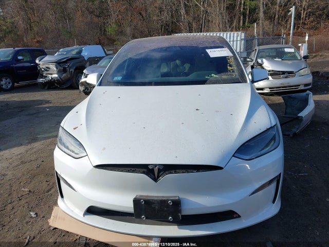 2023 TESLA MODEL X 7SAXCDE56PF406140 Photo 9