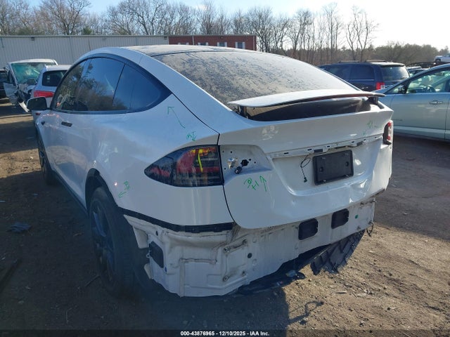 2023 TESLA MODEL X 7SAXCDE56PF406140 Photo 2