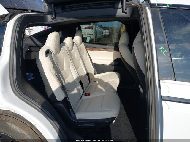 2023 TESLA MODEL X 7SAXCDE56PF406140 Photo 7