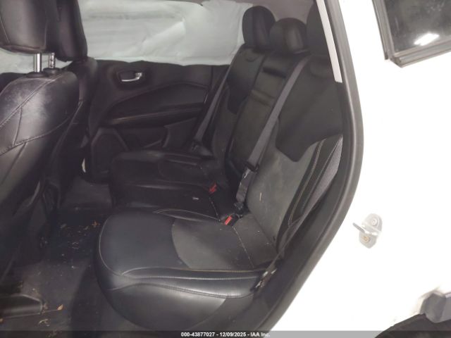 2019 JEEP COMPASS 3C4NJDBB2KT827920 Photo 7