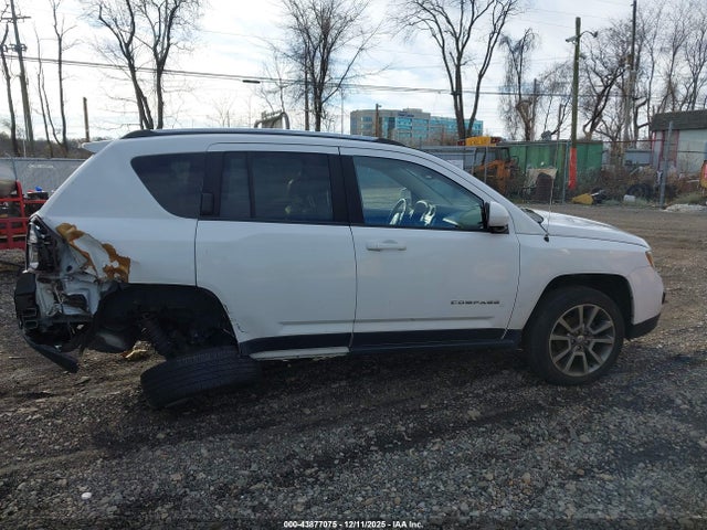 43877075 :رقم المزاد ، 1C4NJDEB7GD550271 vin ، 2016 Jeep Compass High Altitude Edition مزاد بيع