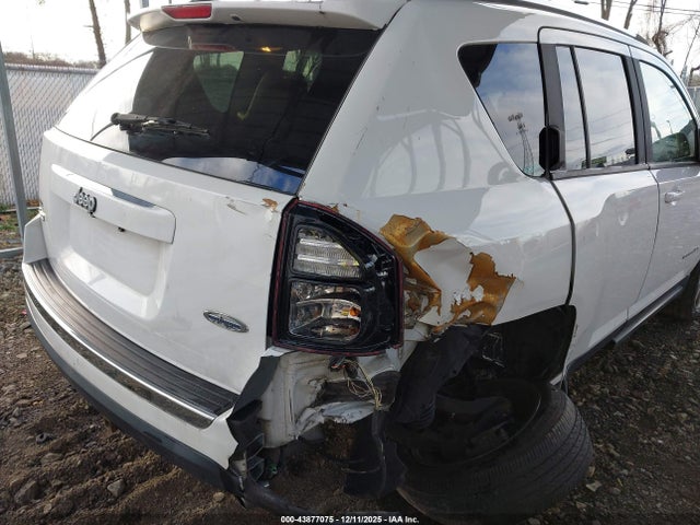 43877075 :رقم المزاد ، 1C4NJDEB7GD550271 vin ، 2016 Jeep Compass High Altitude Edition مزاد بيع