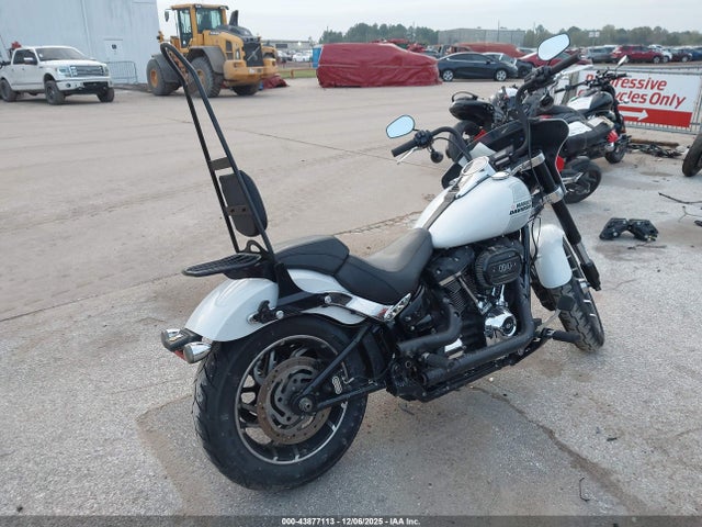 2021 HARLEY-DAVIDSON FLSB 1HD1YMJ13MB029836 Photo 3
