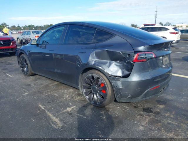 2022 TESLA MODEL Y 7SAYGDEF5NF373758 Photo 2
