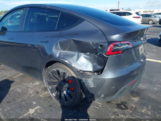 2022 TESLA MODEL Y 7SAYGDEF5NF373758 Photo 5