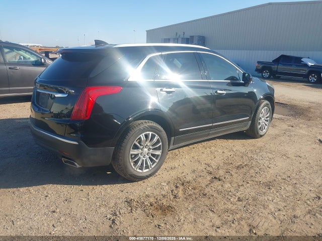 2018 CADILLAC XT5 1GYKNCRS2JZ233577 Photo 3