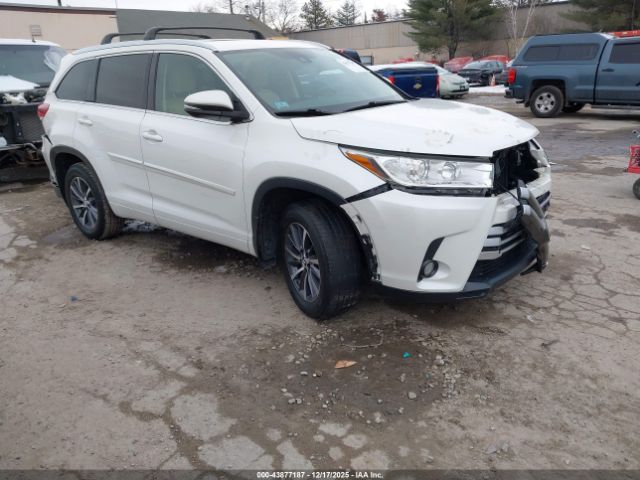 2017 TOYOTA HIGHLANDER 5TDJZRFH7HS456582
