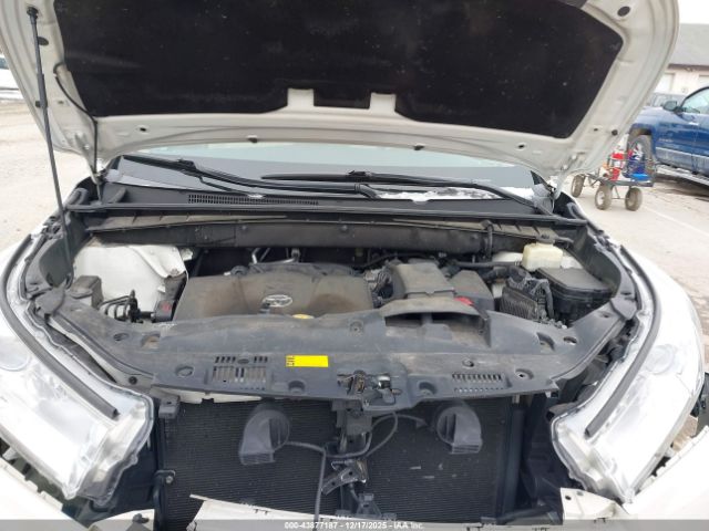 2017 TOYOTA HIGHLANDER 5TDJZRFH7HS456582 Photo 9