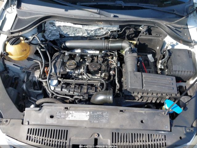 2011 VOLKSWAGEN TIGUAN WVGAV7AX3BW500871 Photo 9