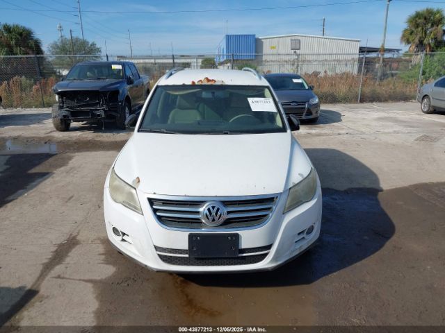 2011 VOLKSWAGEN TIGUAN WVGAV7AX3BW500871 Photo 5