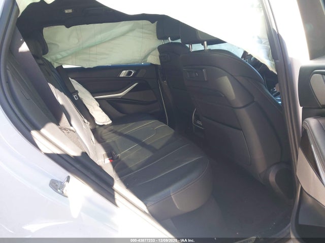 2020 BMW X5 5UXCR6C06L9B60726 Photo 7