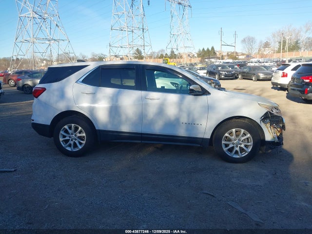 Chevrolet EQUINOX LT 2018 2GNAXSEV3J6334250 Image 14