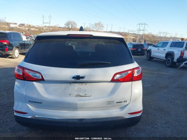 Chevrolet EQUINOX LT 2018 2GNAXSEV3J6334250 Image 17