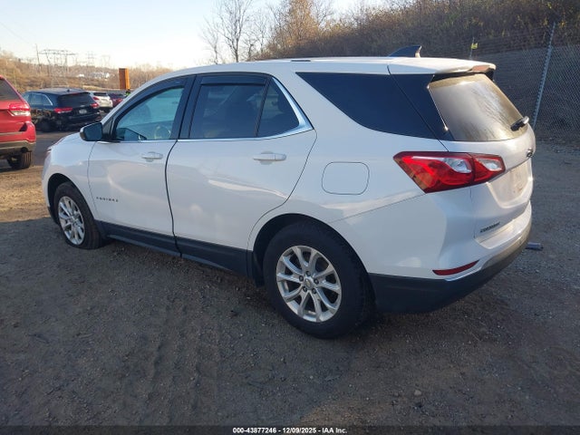 Chevrolet EQUINOX LT 2018 2GNAXSEV3J6334250 Image 3