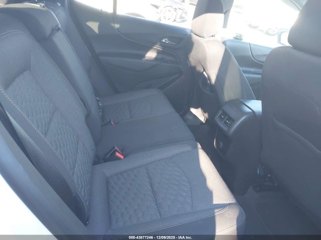 Chevrolet EQUINOX LT 2018 2GNAXSEV3J6334250 Image 8