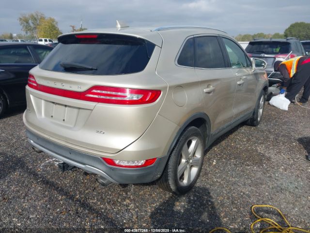 2017 LINCOLN MKC 5LMCJ1C91HUL32780 Photo 3