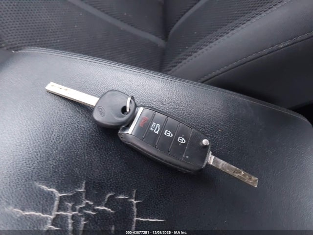 2019 Kia Optima Lx მანქანა იყიდება აუქციონზე, vin: 5XXGT4L37KG297661, აუქციონის ნომერი: 43877281