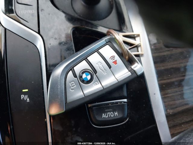 2019 BMW 530I WBAJA7C56KWW17594 Photo 10