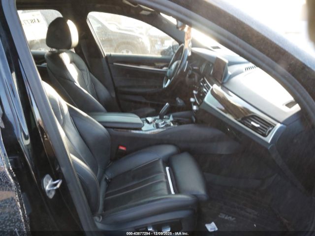 2019 BMW 530I WBAJA7C56KWW17594 Photo 4