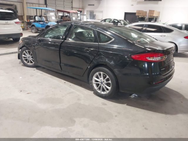 2020 FORD FUSION 3FA6P0HD4LR150930 Photo 2