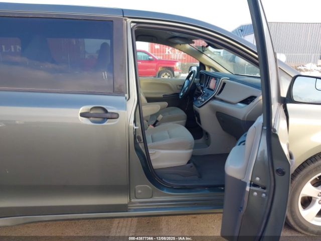 2020 TOYOTA SIENNA 5TDZZ3DC5LS056133 Photo 4