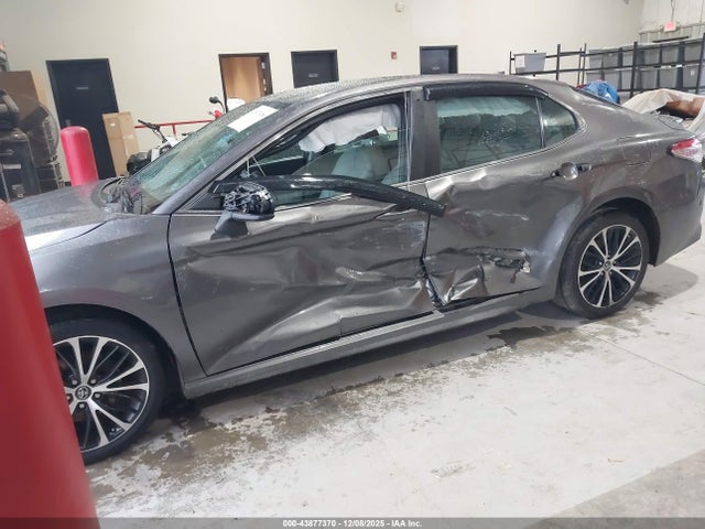 Продажа на аукционе авто 2019 Toyota Camry Se, vin: 4T1B11HKXKU293768, номер лота: 43877370