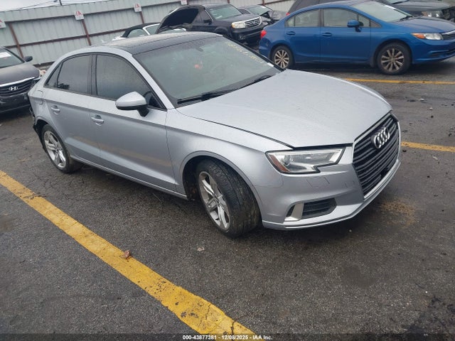 2018 AUDI A3 WAUAUGFF2J1045494