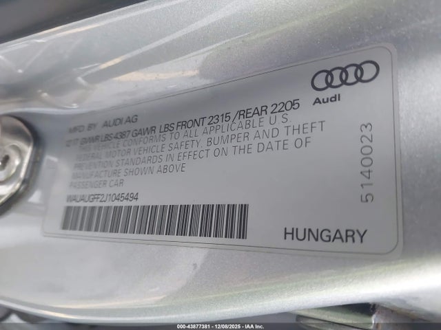 2018 AUDI A3 WAUAUGFF2J1045494 Photo 8