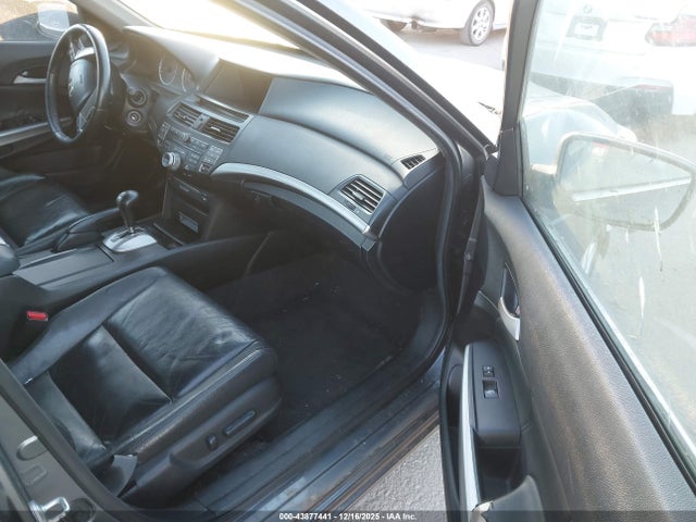 2009 HONDA ACCORD SDN 1HGCP36859A013889 Photo 4