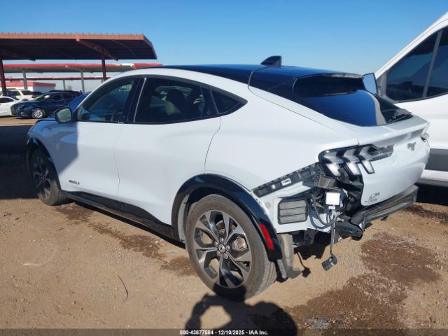 2021 FORD MUSTANG MACH-E 3FMTK3R70MMA10454 Photo 2