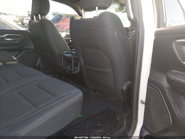 2021 Ram 1500 Big Horn  4x4 5'7 Box მანქანა იყიდება აუქციონზე, vin: 1C6SRFFT4MN648850, აუქციონის ნომერი: 43877660