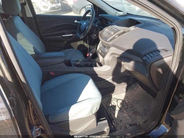 1FMCU9GD4HUA81793 Ford ESCAPE SE