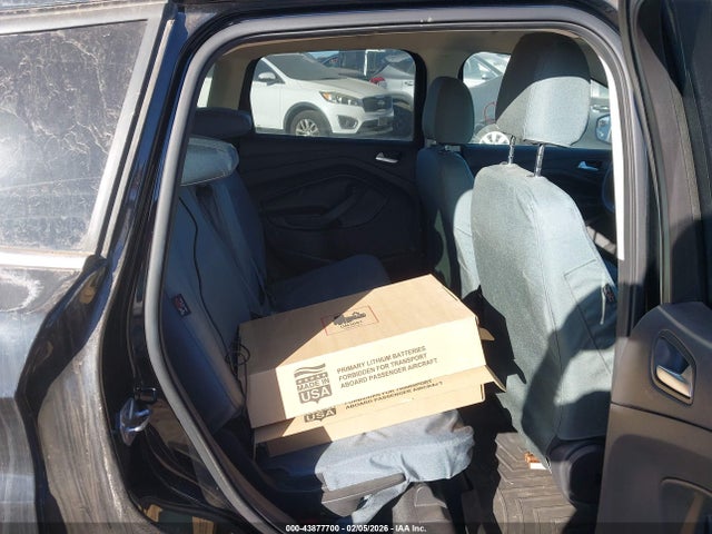 1FMCU9GD4HUA81793 Ford ESCAPE SE