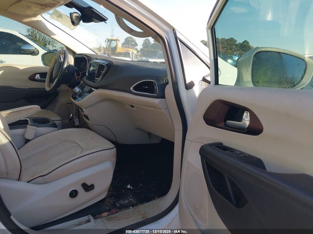 Aukcja sprzedaży 2017 Chrysler Pacifica Limited, vin: 2C4RC1GG5HR730186, numer aukcji: 43877720