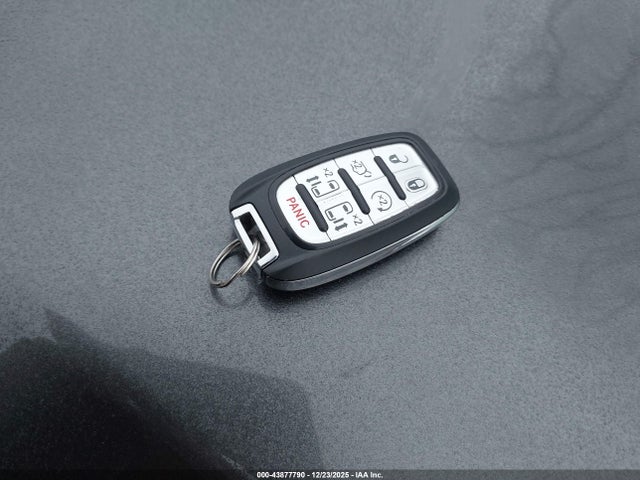 2022 Chrysler Pacifica Touring L მანქანა იყიდება აუქციონზე, vin: 2C4RC1BG7NR175597, აუქციონის ნომერი: 43877790