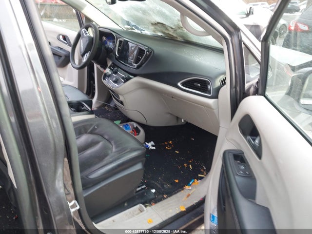 2022 Chrysler Pacifica Touring L მანქანა იყიდება აუქციონზე, vin: 2C4RC1BG7NR175597, აუქციონის ნომერი: 43877790