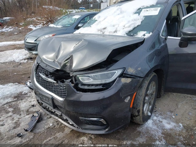 2022 Chrysler Pacifica Touring L მანქანა იყიდება აუქციონზე, vin: 2C4RC1BG7NR175597, აუქციონის ნომერი: 43877790