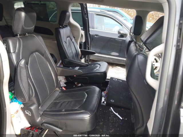 2022 Chrysler Pacifica Touring L მანქანა იყიდება აუქციონზე, vin: 2C4RC1BG7NR175597, აუქციონის ნომერი: 43877790
