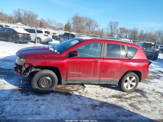 Jeep Compass Latitude 2014 1C4NJDEBXED661832 Image 15