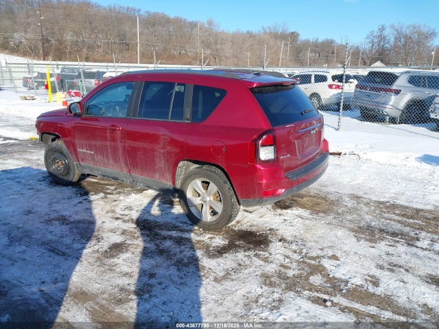 Jeep Compass Latitude 2014 1C4NJDEBXED661832 Image 3