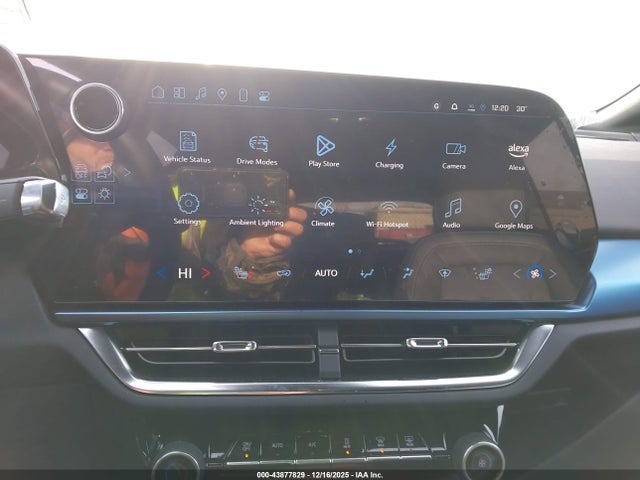 3GN7DNRP7SS227611 Chevrolet Equinox Ev Lt 2